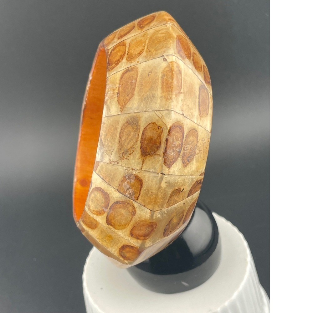 VTG KJL Capiz Shell Mosaic Bangle Bracelet Kenneth Jay Lane Wide Tortoiseshell - Picture 4 of 14